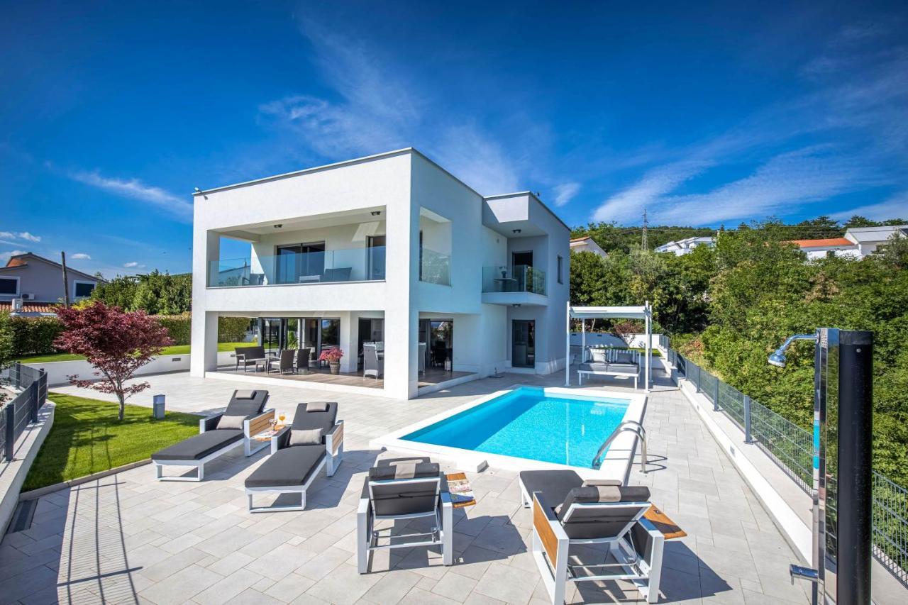 Villa Rina - Luxury Holiday Home Crikvenica Exterior foto