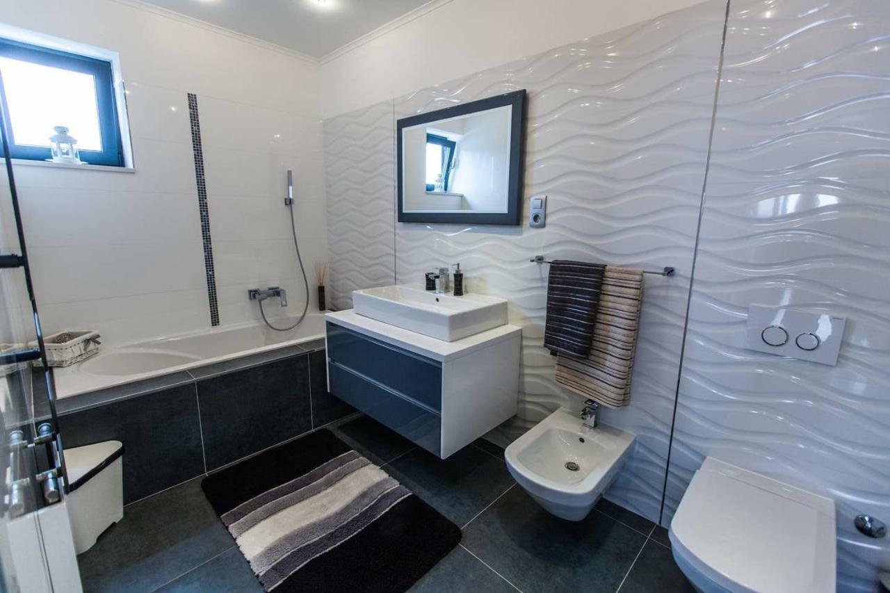 Villa Rina - Luxury Holiday Home Crikvenica Exterior foto