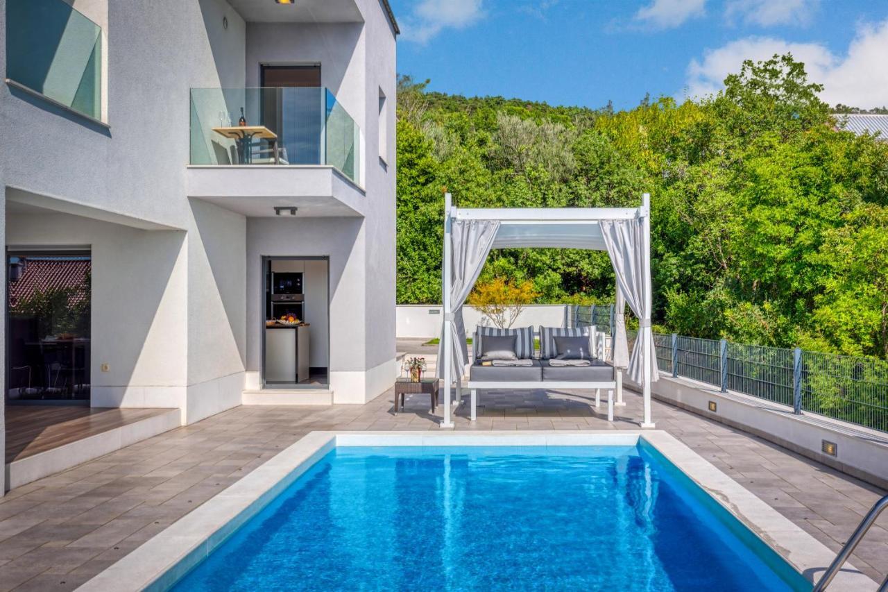 Villa Rina - Luxury Holiday Home Crikvenica Exterior foto