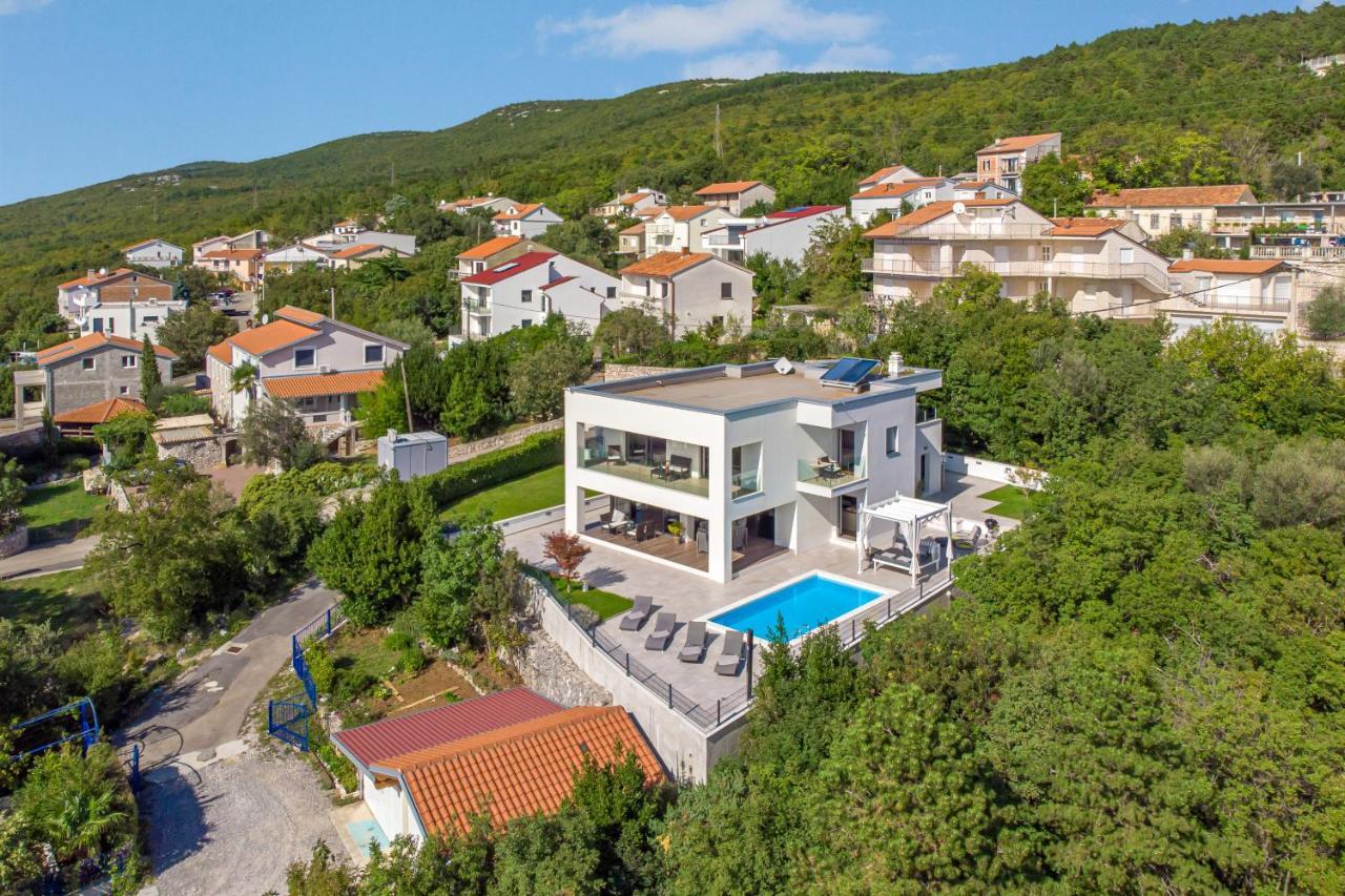 Villa Rina - Luxury Holiday Home Crikvenica Exterior foto